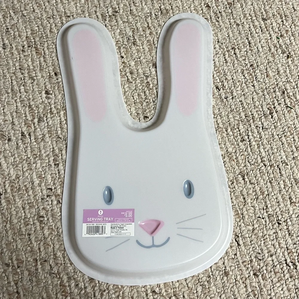🐰TARGET: Medium/Large size Easter bunny serving tray, preowned.